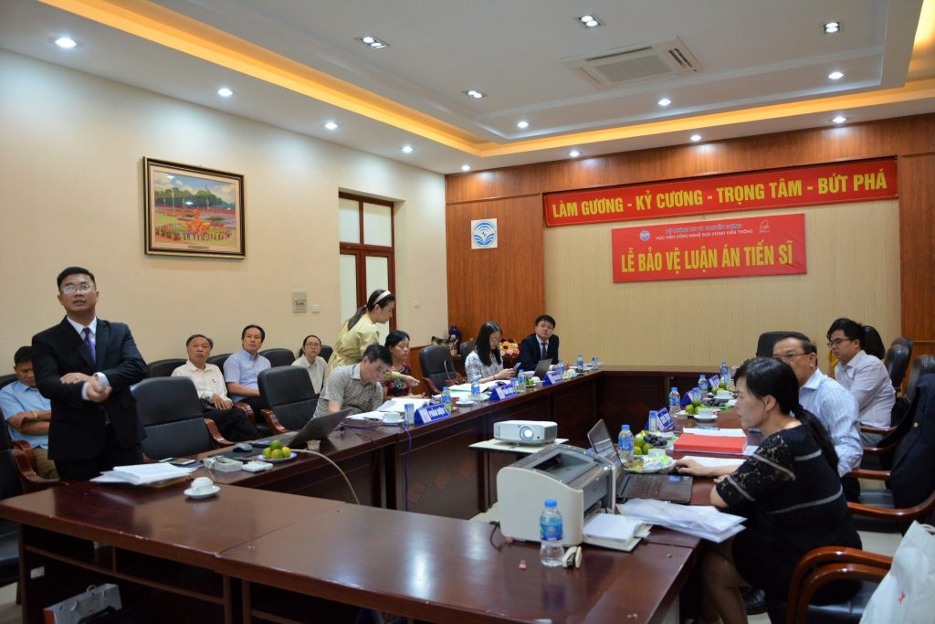 Toàn cảnh buổi Bảo vệ của NCS Nguyễn Tiến Thành